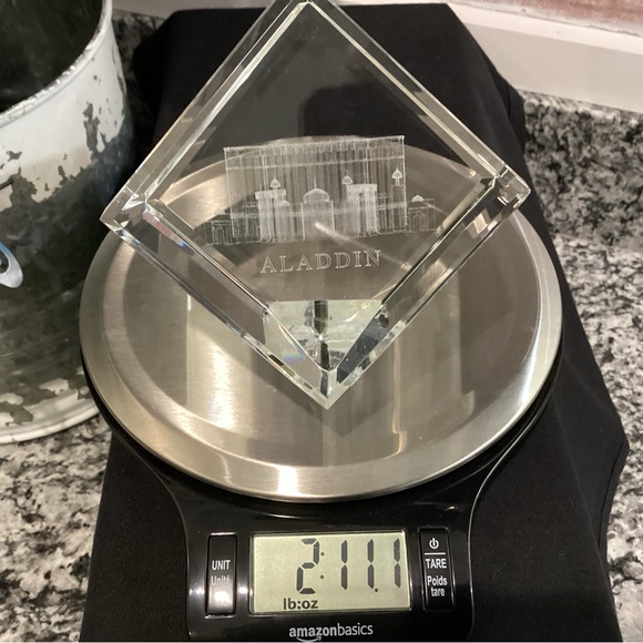 Vintage - Aladdin Casino / Hotel - Vegas - Cut Crystal Glass Collectible - Nice - Picture 12 of 12